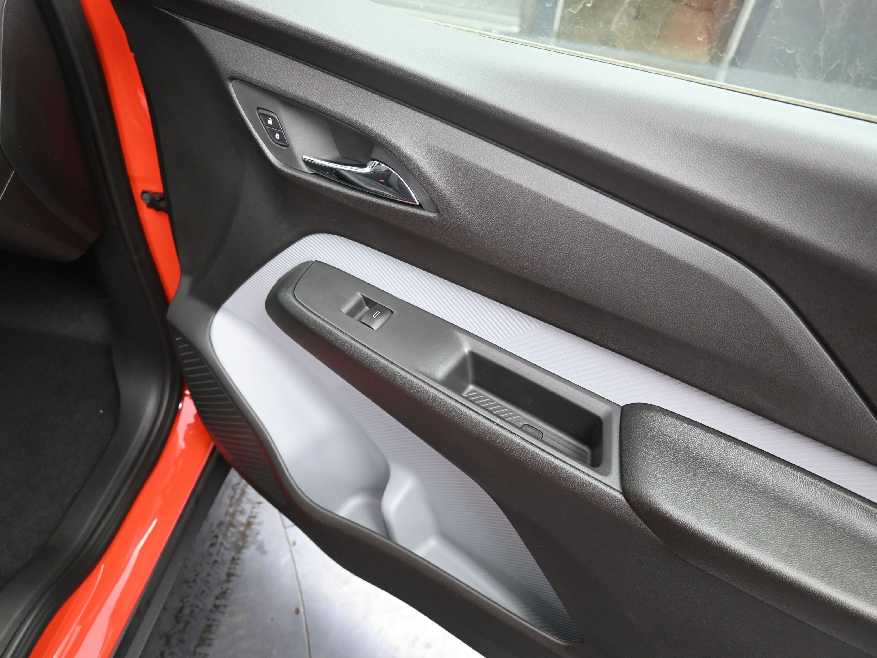 New 2027 Chevrolet Bolt RS w/ Technology Package image 37