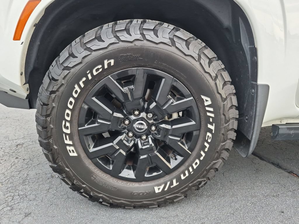 Used 2022 Nissan Frontier SV AWD/4WD image 9
