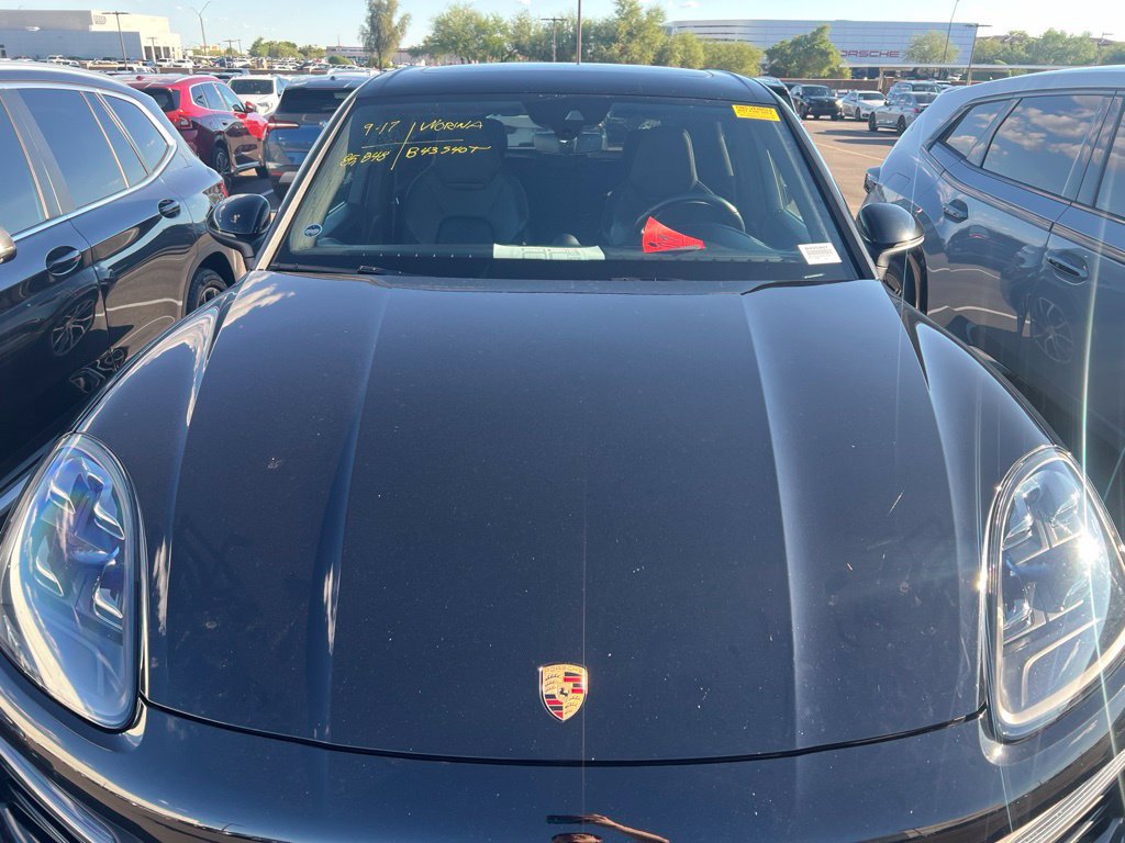 Used 2019 Porsche Cayenne AWD/4WD image 2