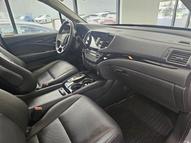 Used 2022 Honda Pilot Touring image 14