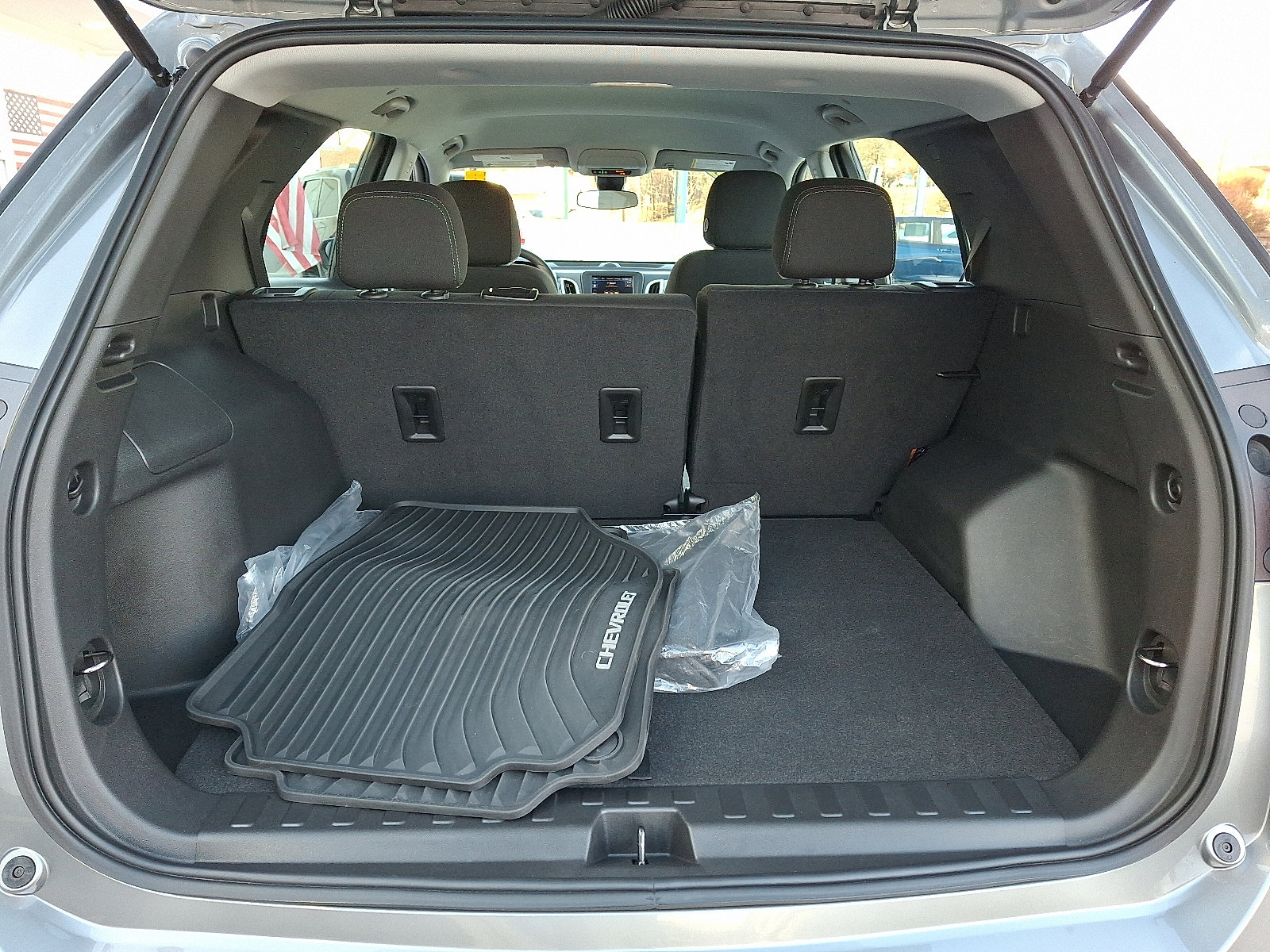 Used 2023 Chevrolet Equinox LS image 28