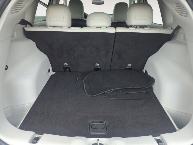 Used 2018 Jeep Compass Latitude w/ Popular Equipment Group FWD image 33