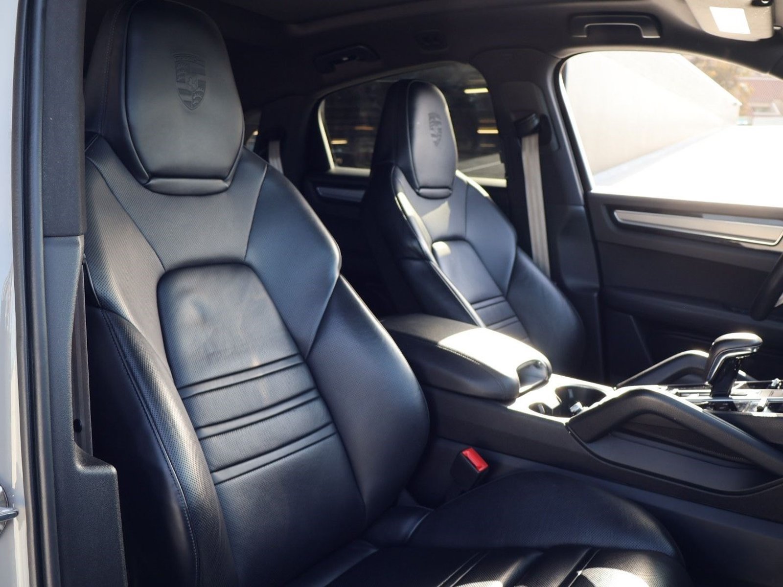 Certified 2023 Porsche Cayenne S AWD/4WD image 24