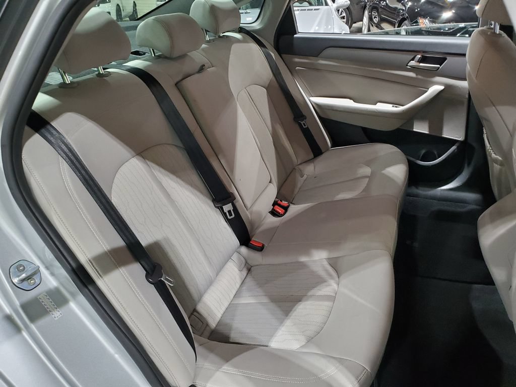 Used 2019 Hyundai Sonata SE FWD image 18