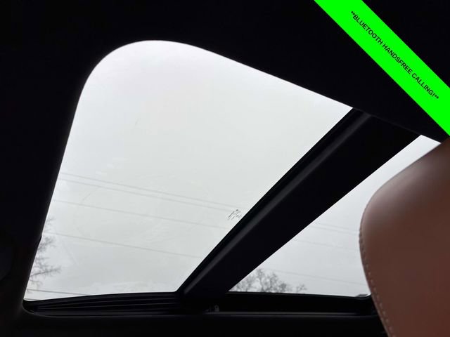 Used 2024 Chrysler Pacifica Pinnacle w/ Trailer Tow Group image 8