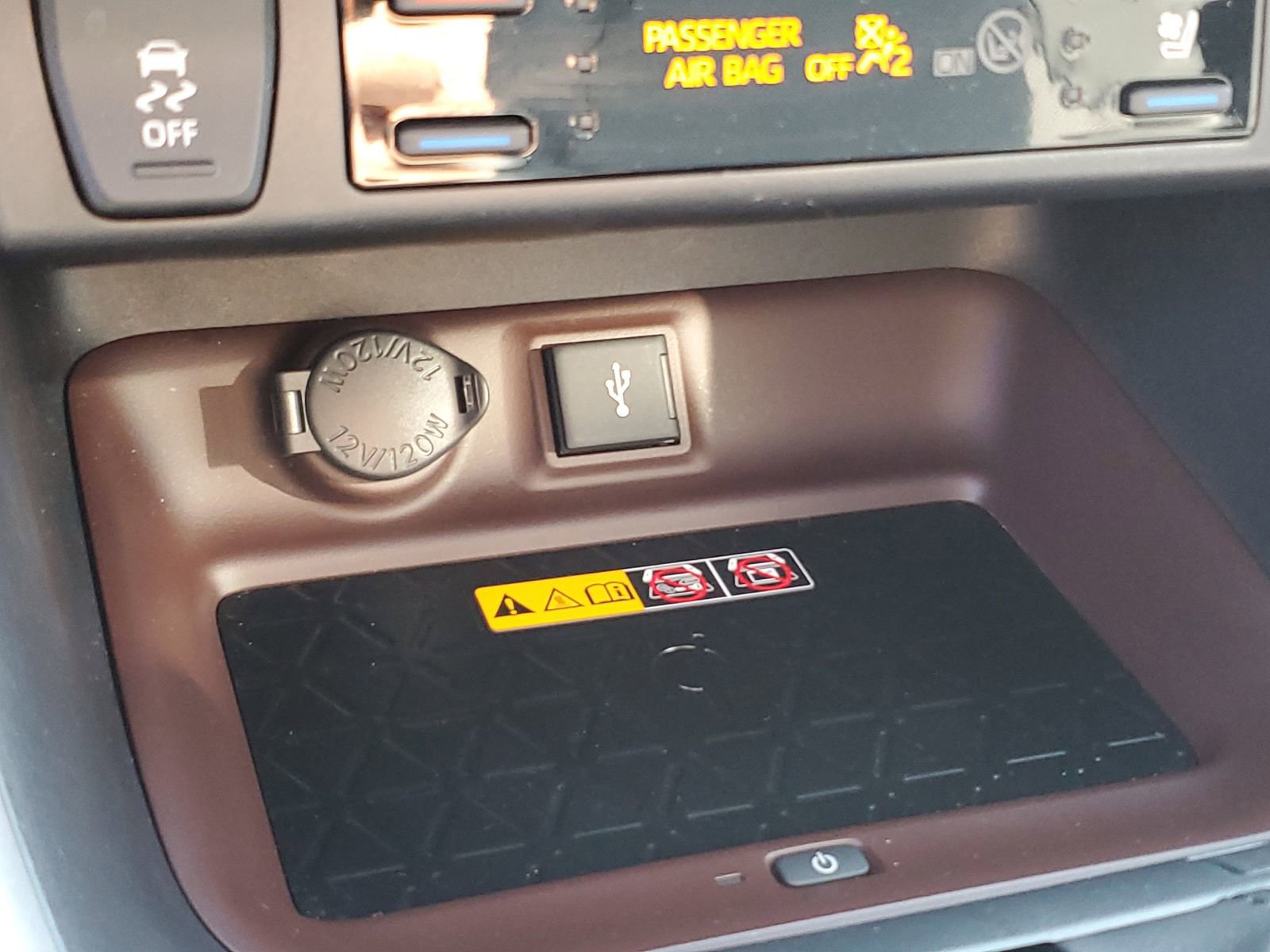 Used 2022 Toyota RAV4 Limited image 29