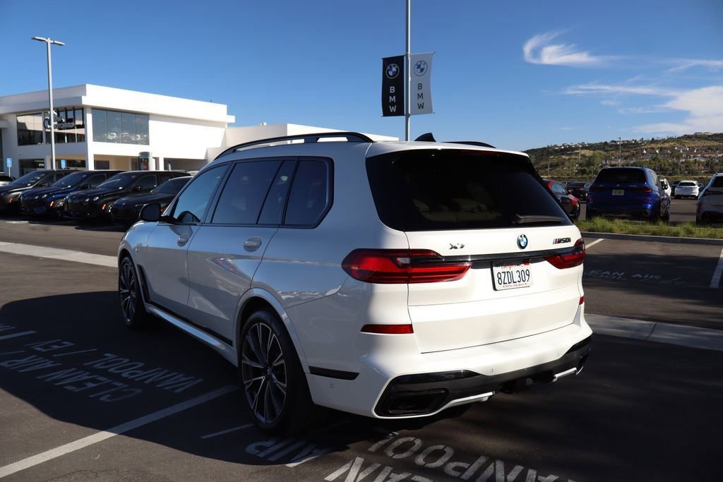 Used 2022 BMW X7 M50i w/ Dynamic Handling Package image 8