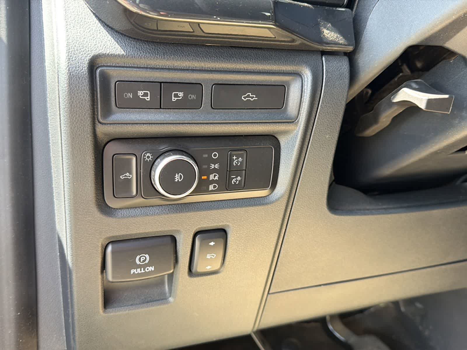Used 2021 Ford F150 XLT w/ Equipment Group 302A High image 9