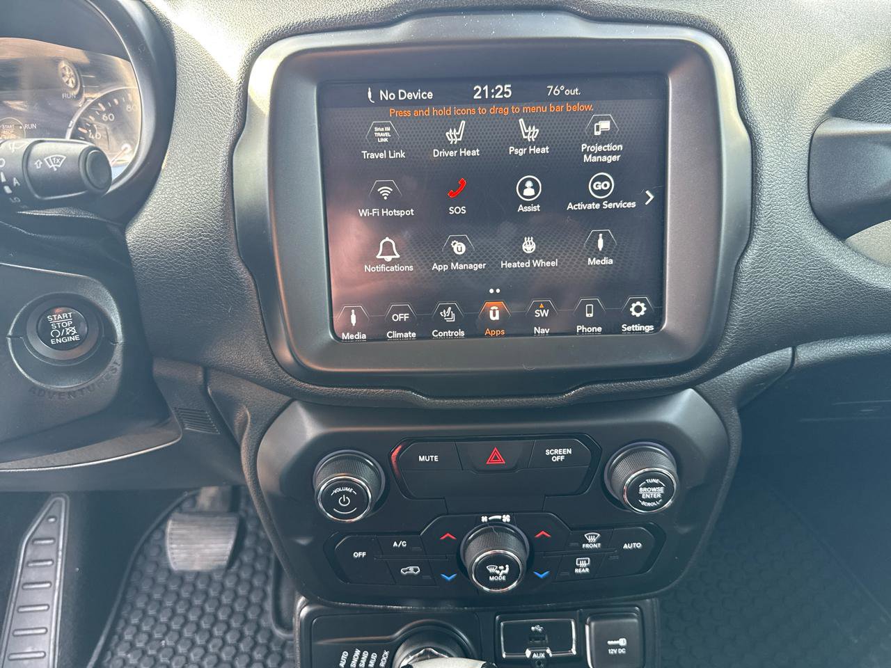 Used 2018 Jeep Renegade Trailhawk AWD/4WD image 18