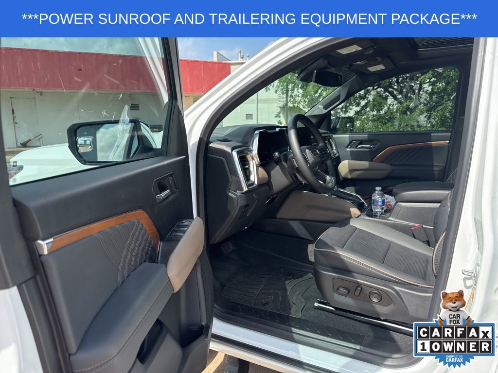 Used 2024 GMC Canyon Denali image 9