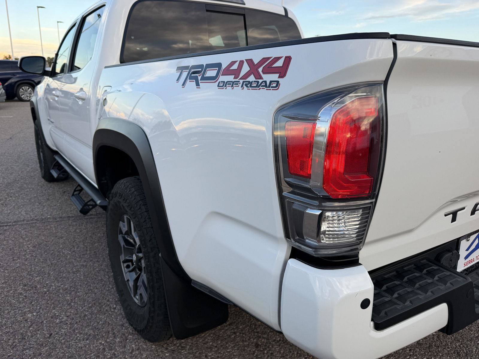 Used 2023 Toyota Tacoma TRD Off-Road w/ TRD Premium Off Road Package AWD/4WD image 12