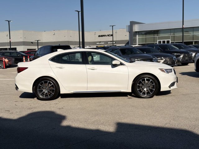 Used 2018 Acura TLX w/ Technology Package AWD/4WD image 4
