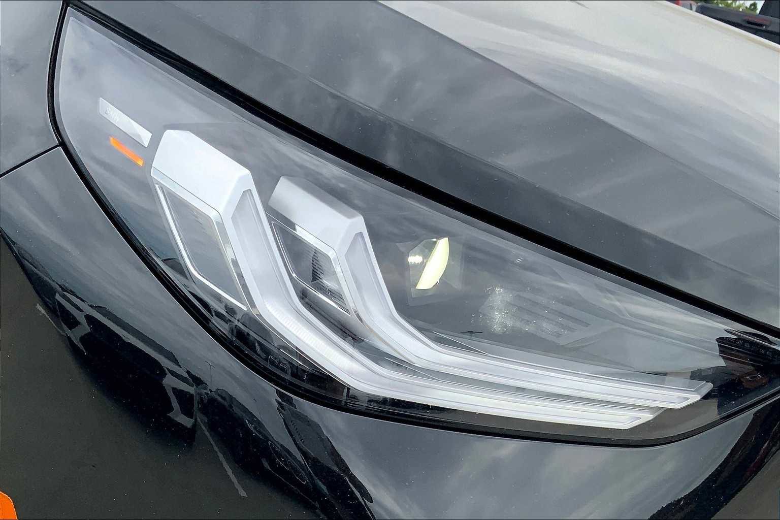 New 2025 BMW X3 xDrive30i w/ Premium Package image 13