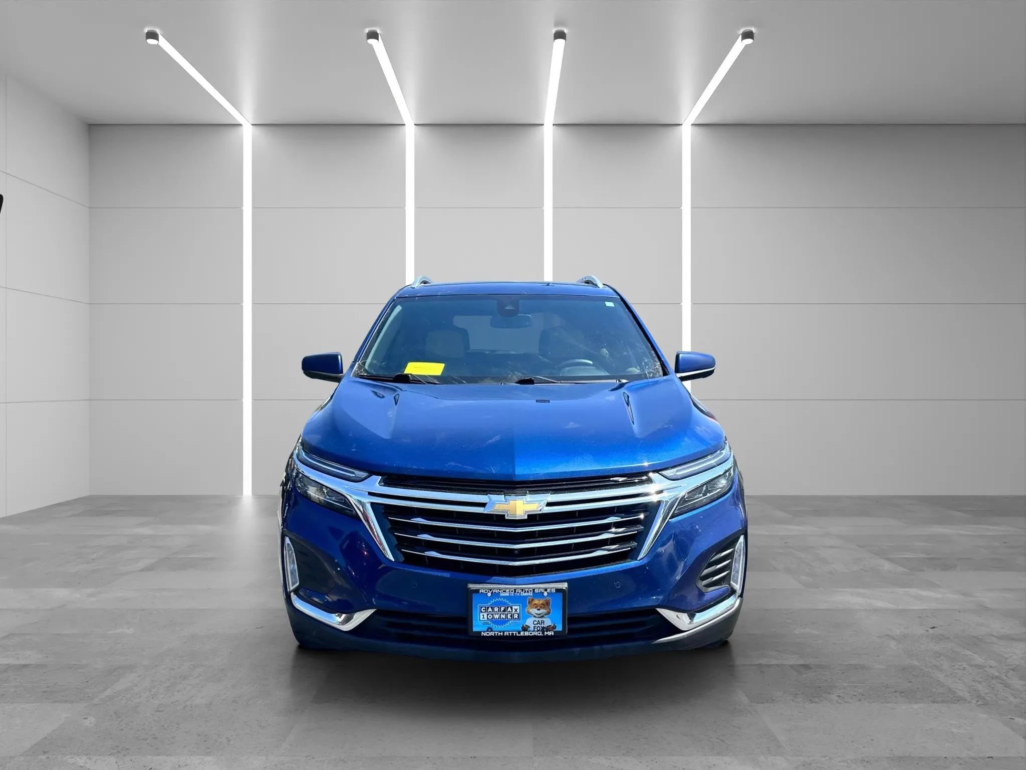 Used 2022 Chevrolet Equinox Premier image 2