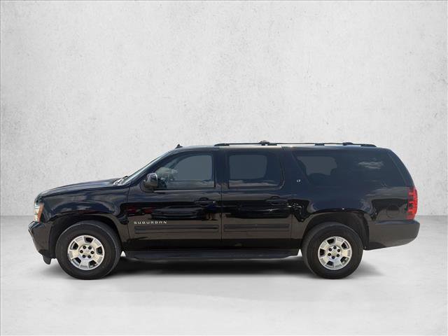Used 2010 Chevrolet Suburban LT w/ Luxury Package RWD image 2