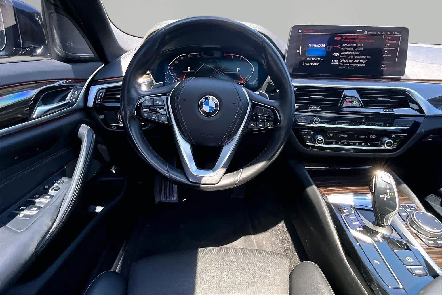 Used 2022 BMW 530i w/ Premium Package RWD image 6
