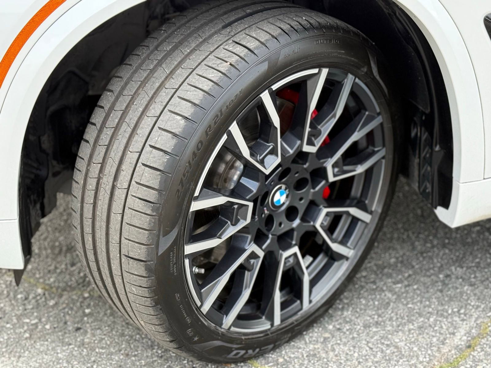 Used 2024 BMW X5 xDrive40i w/ Executive Package image 18