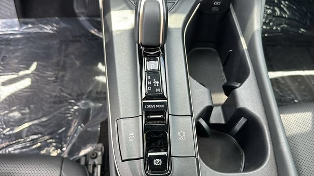 Used 2023 Toyota Crown Platinum AWD/4WD image 18