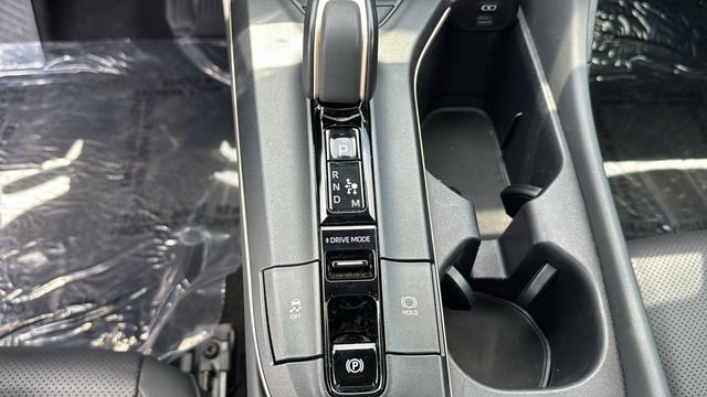 Used 2023 Toyota Crown Platinum image 18