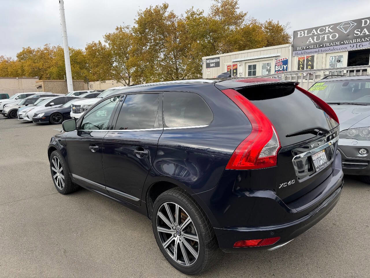 Used 2016 Volvo XC60 T5 Platinum image 6
