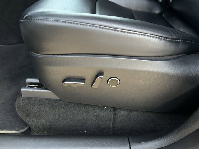 Used 2023 Tesla Model Y Performance image 27