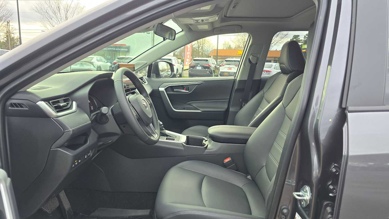 Certified 2025 Toyota RAV4 XLE Premium image 24