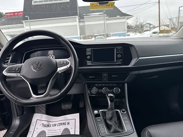 Certified 2024 Volkswagen Jetta SE image 16