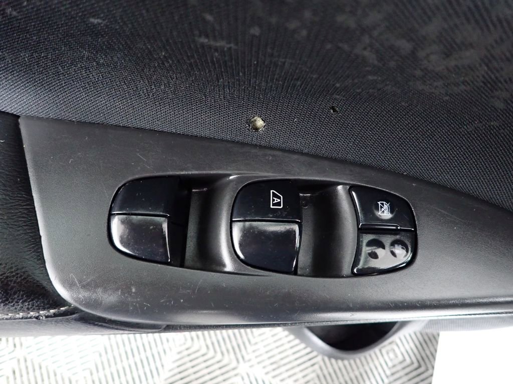 Used 2019 Nissan Sentra SV FWD image 17