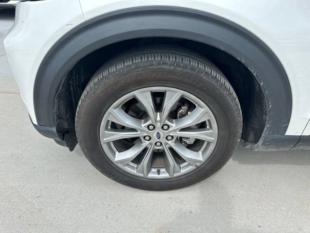 Used 2022 Ford Explorer XLT w/ Equipment Group 202A RWD image 2