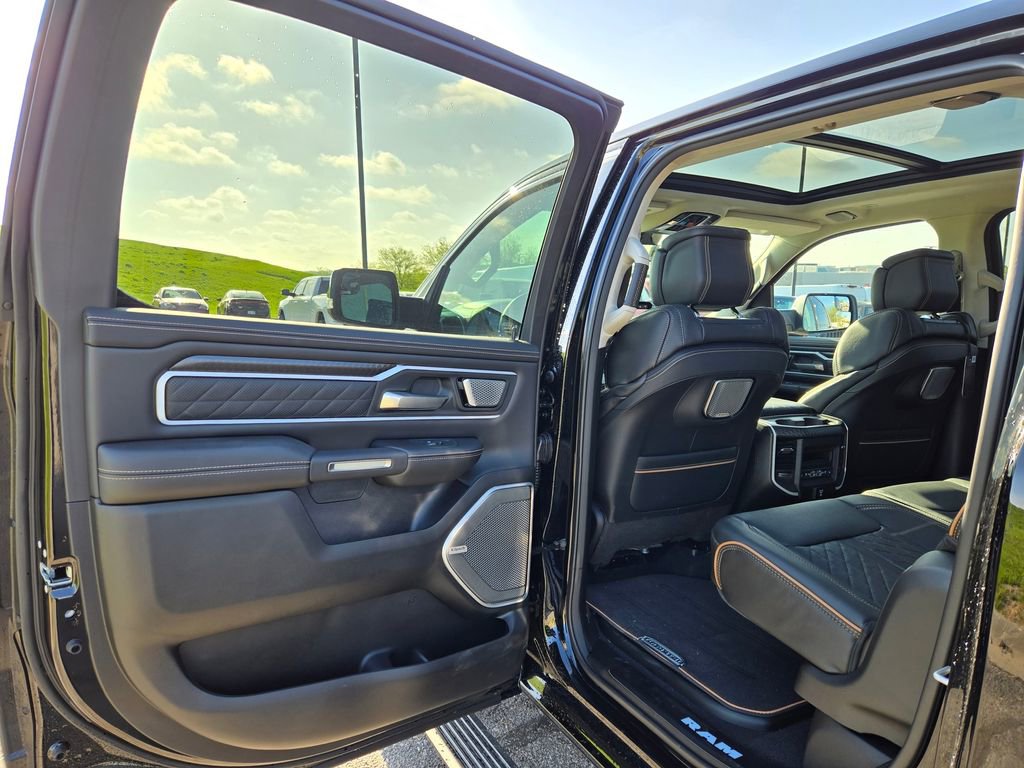 Used 2026 RAM 1500 Tungsten AWD/4WD image 31