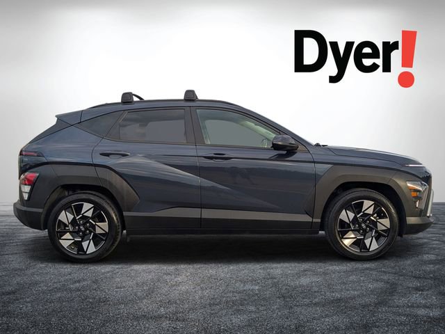 Used 2024 Hyundai Kona SEL image 2