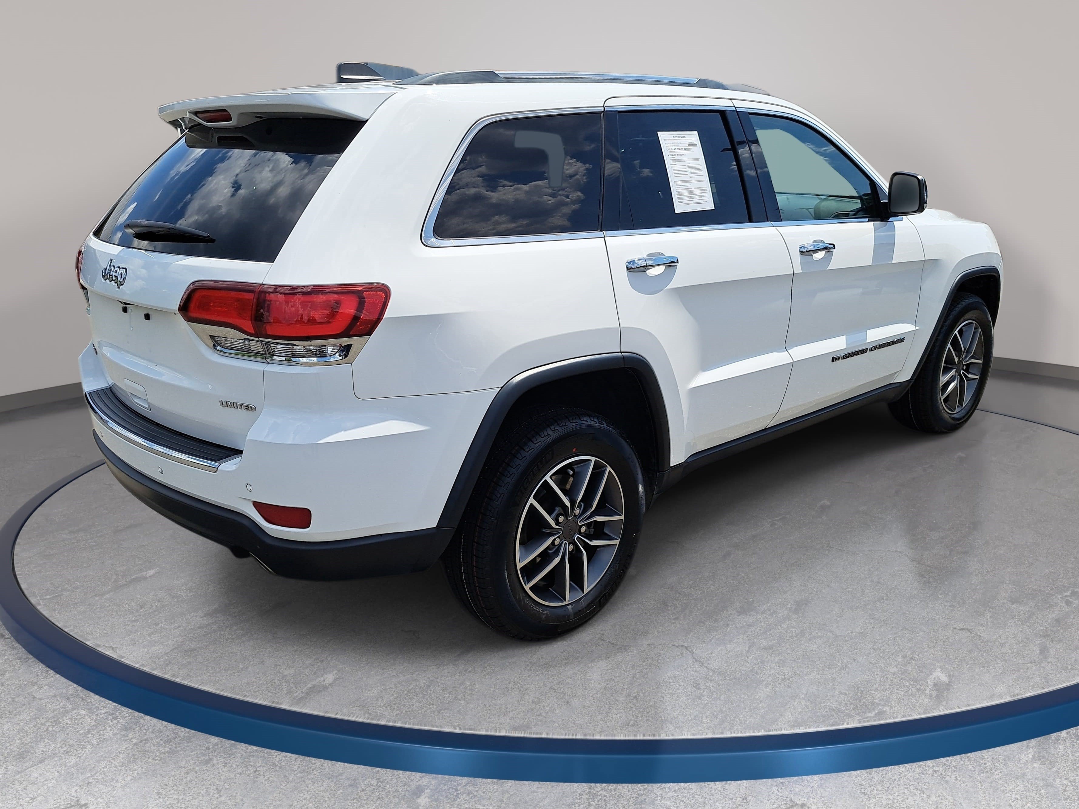 Used 2022 Jeep Grand Cherokee Limited AWD/4WD image 5