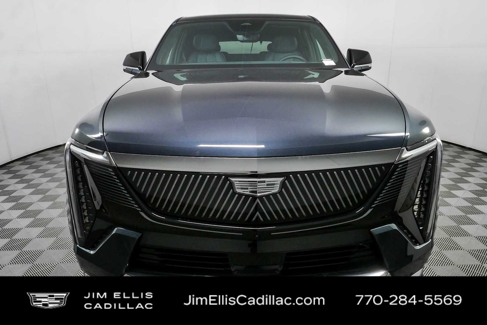Certified 2025 Cadillac Escalade IQ Luxury 2 w/ LPO, Premium Carpet Package AWD/4WD image 37