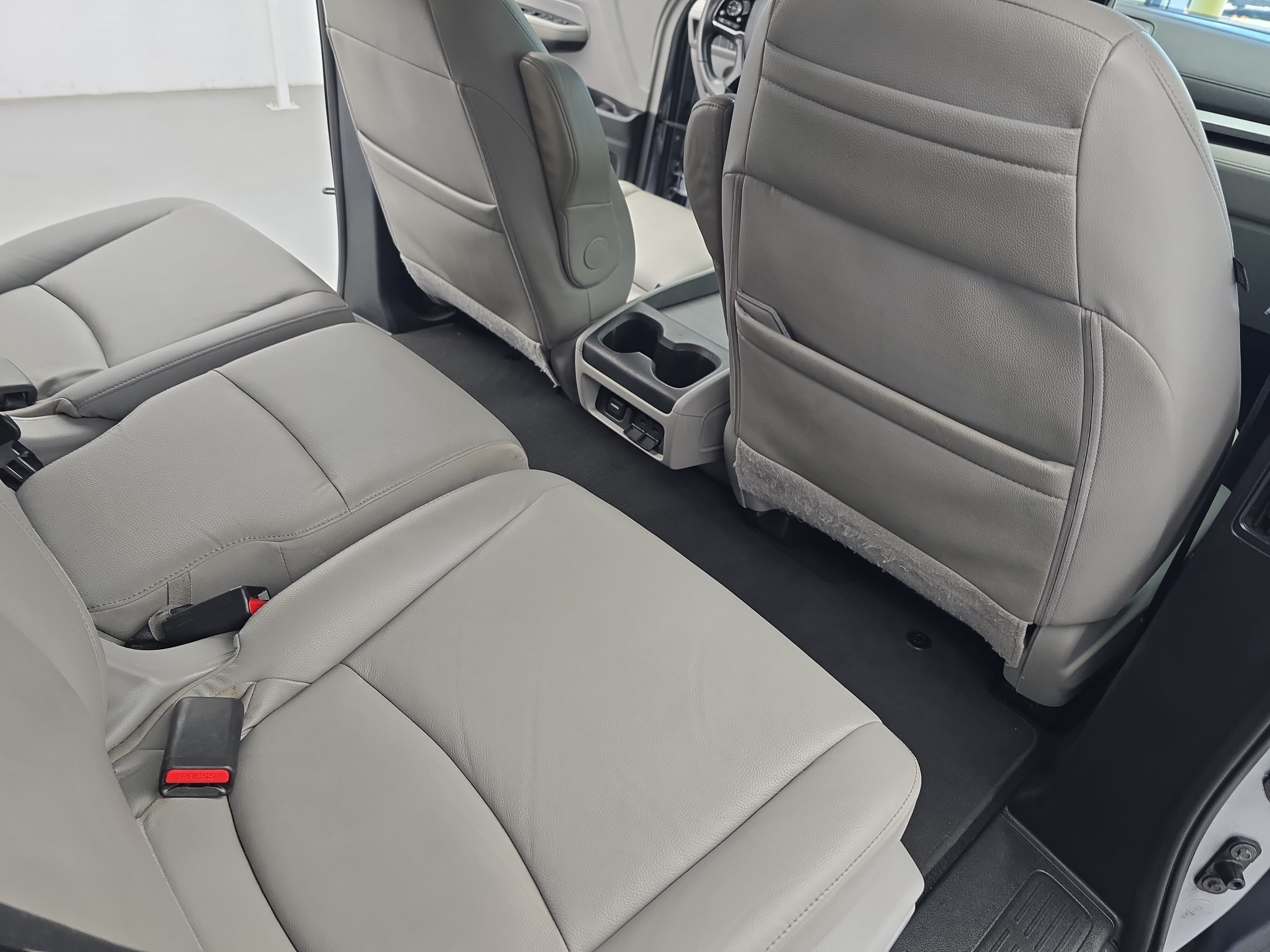 Used 2018 Honda Odyssey EX-L image 11