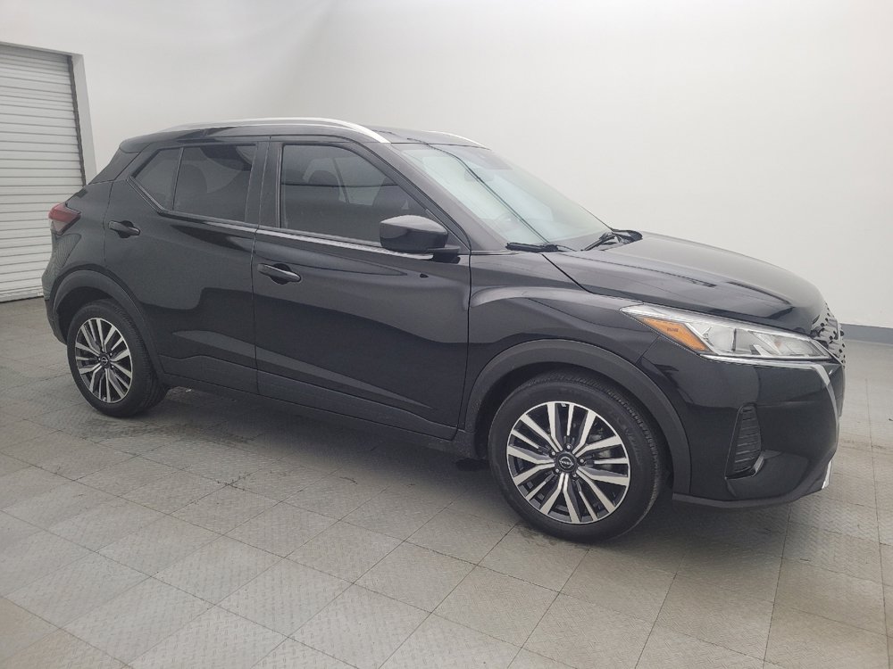 Used 2022 Nissan Kicks SV image 11