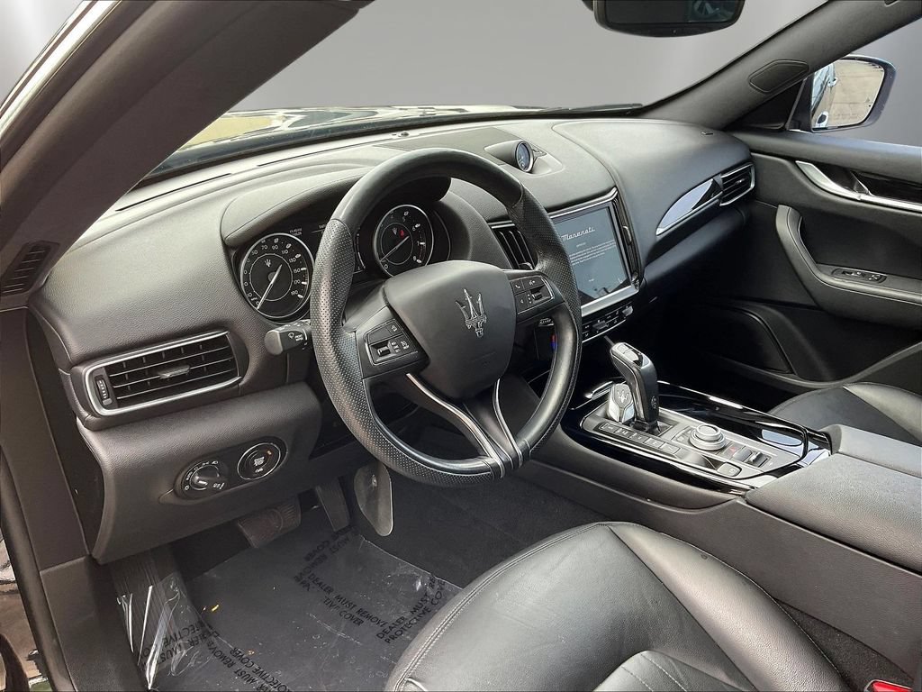 Used 2022 Maserati Levante GT AWD/4WD image 17