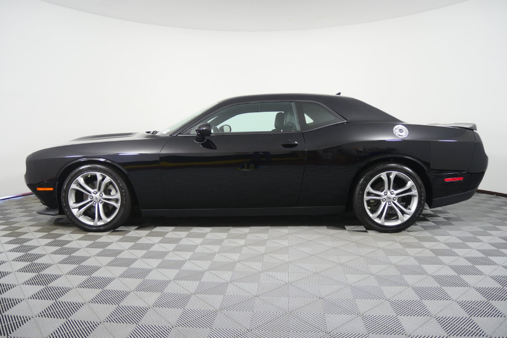 Used 2022 Dodge Challenger GT w/ Plus Package RWD image 2