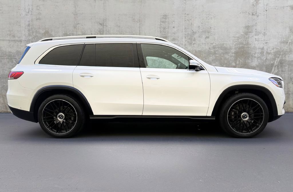 Used 2021 Mercedes-Benz GLS 450 4MATIC image 9