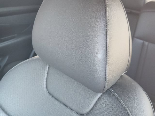 Certified 2025 Hyundai Tucson SEL AWD/4WD image 10