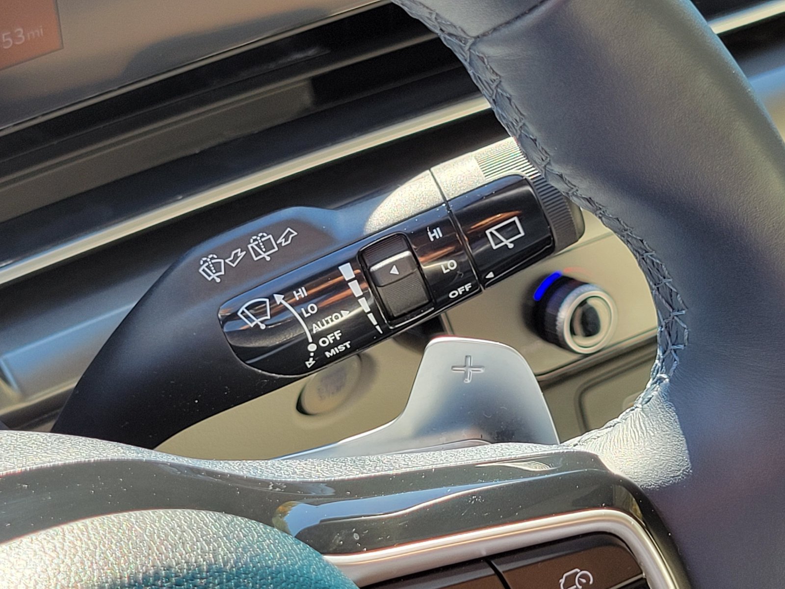 Certified 2025 Kia Carnival SX Prestige FWD image 20
