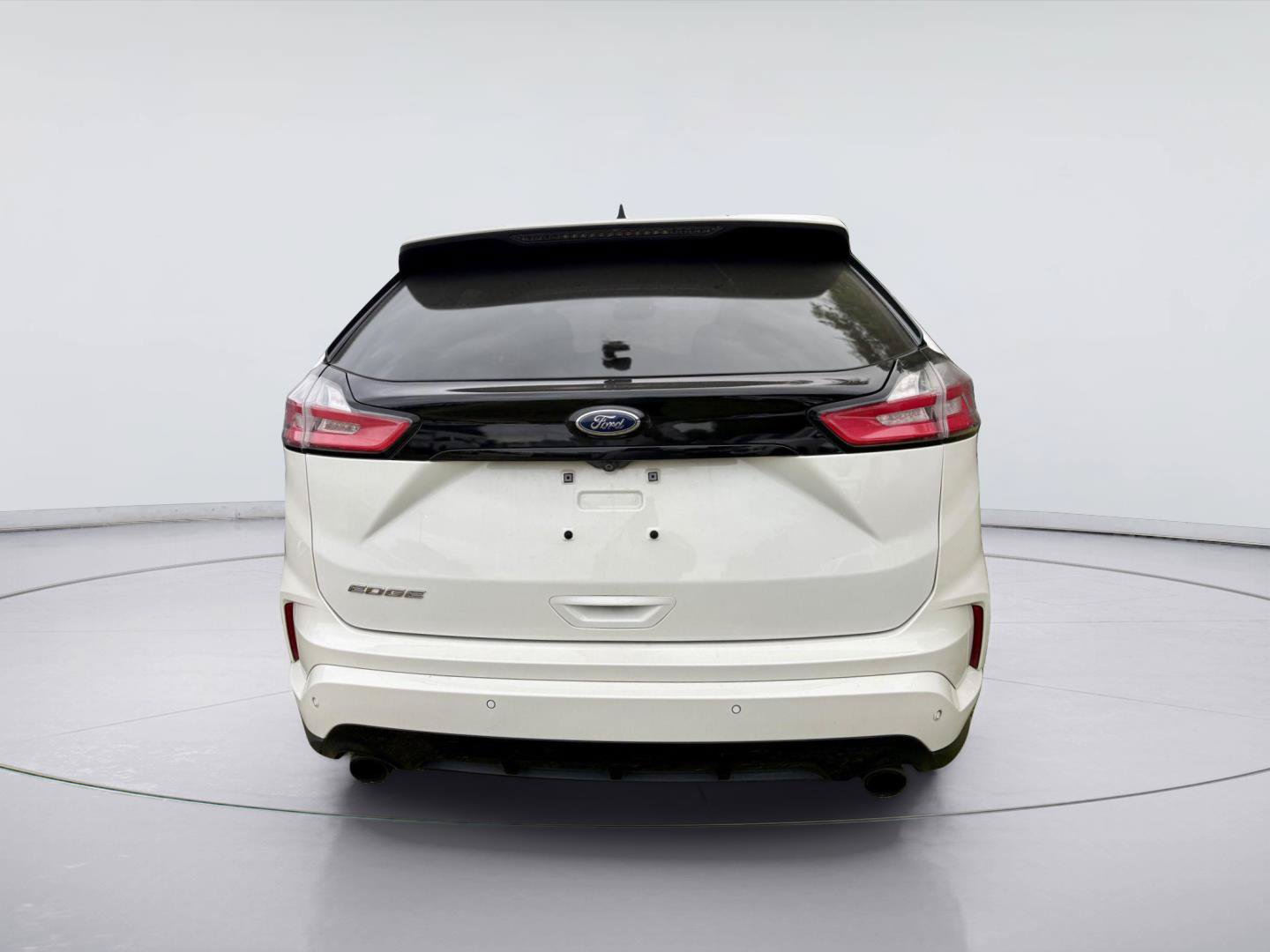 Used 2020 Ford Edge ST-Line FWD image 4