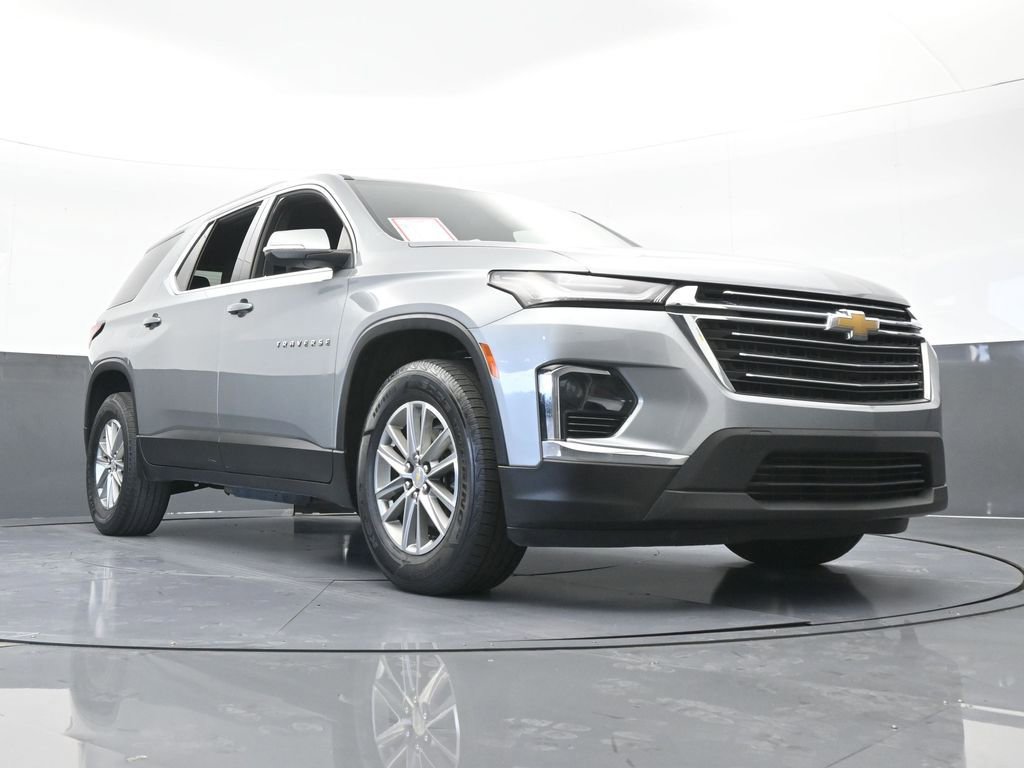 Used 2023 Chevrolet Traverse LT image 59