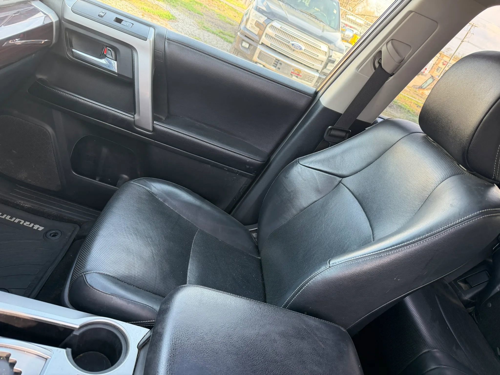 Used 2016 Toyota 4Runner Limited image 35