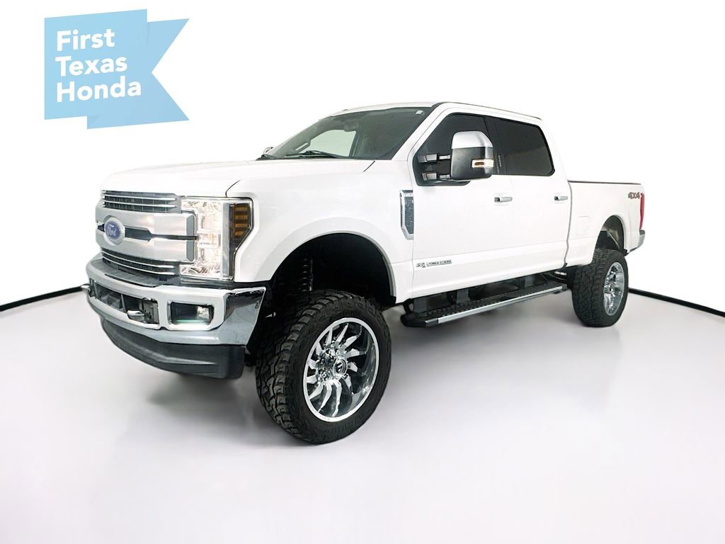 Used 2018 Ford F250 Lariat w/ Chrome Package image 3