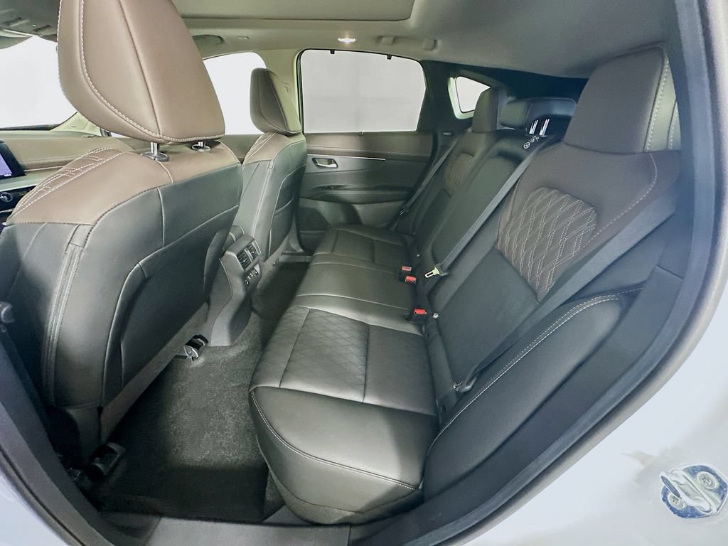 Certified 2025 Nissan Murano Platinum w/ Cargo Package AWD/4WD image 34
