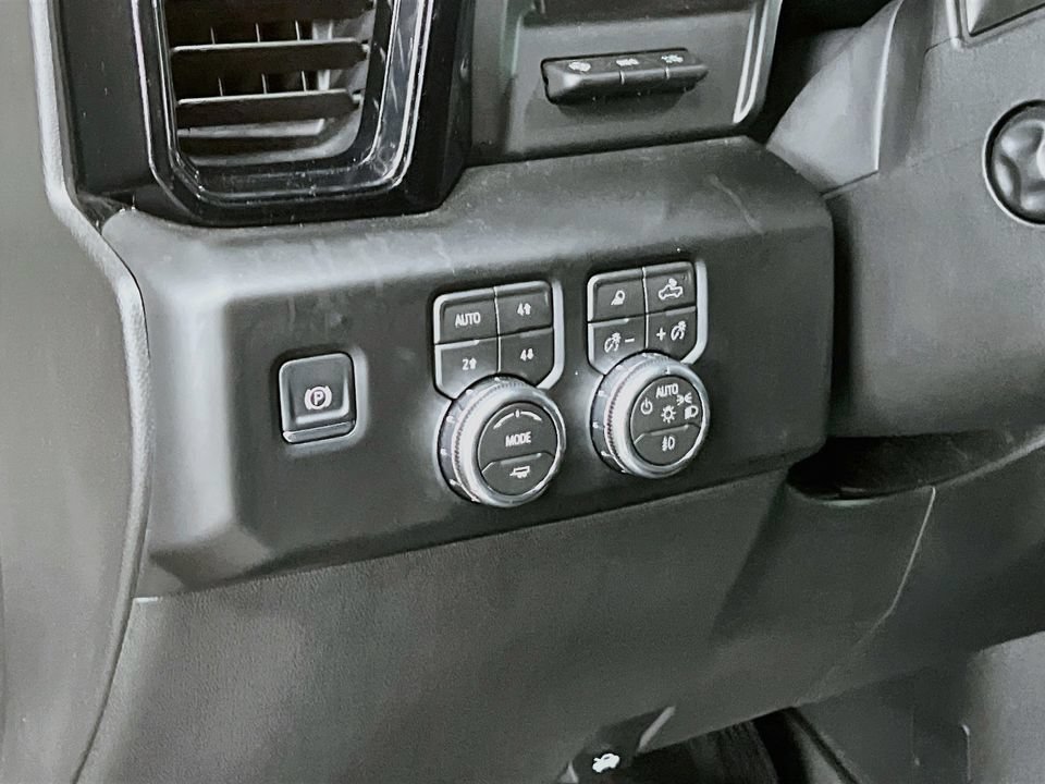 Used 2026 GMC Sierra 1500 AT4 w/ AT4 Premium Package AWD/4WD image 11