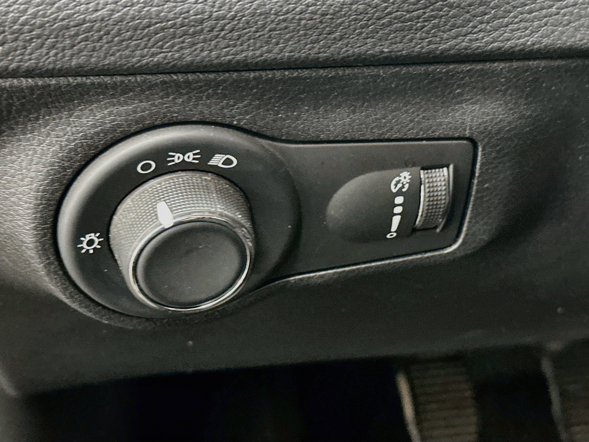 Used 2019 Jeep Compass Sport AWD/4WD image 17
