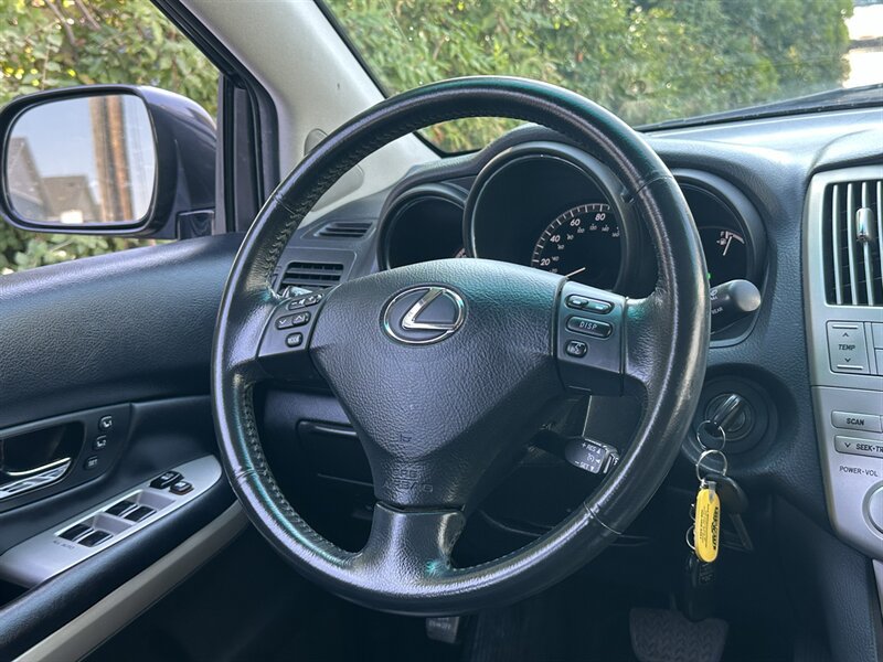 Used 2006 Lexus RX 400h AWD image 10