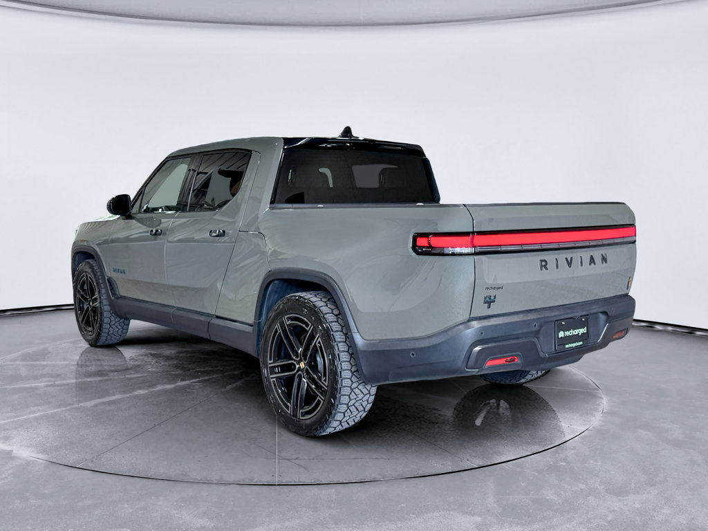 Used 2026 Rivian R1T Premium Quad AWD/4WD image 2