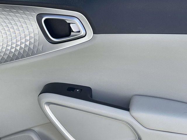 Certified 2020 Kia Soul LX image 22